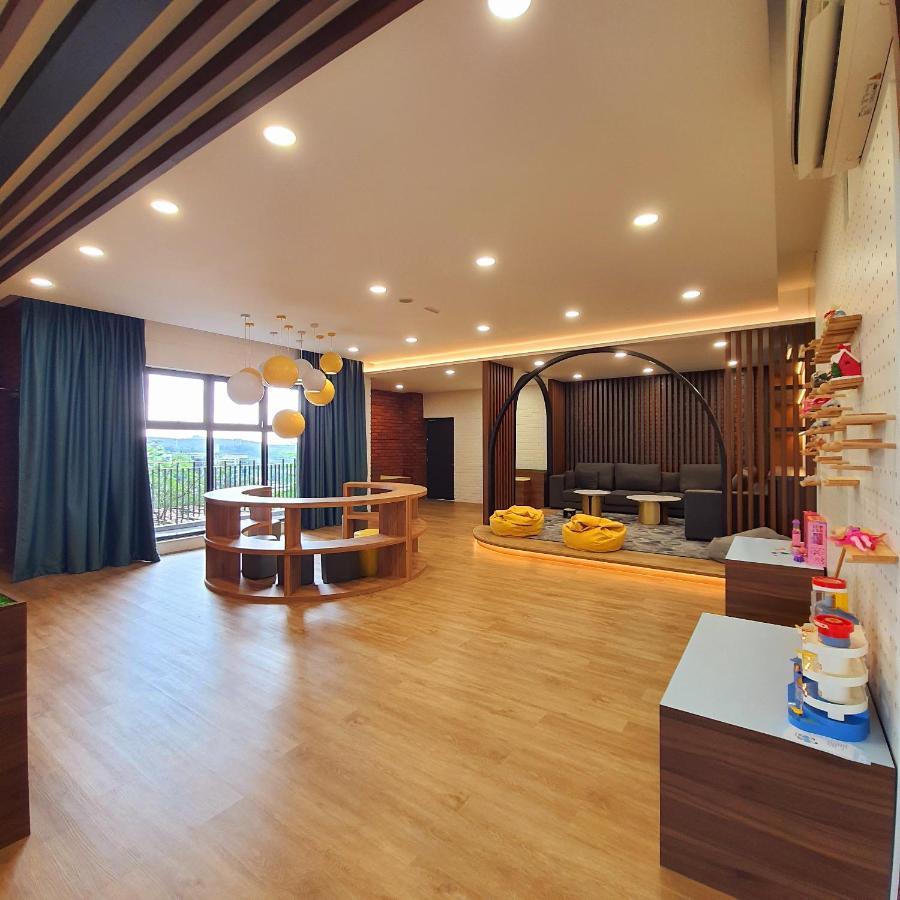 The Glass Homestay Putrajaya Ngoại thất bức ảnh